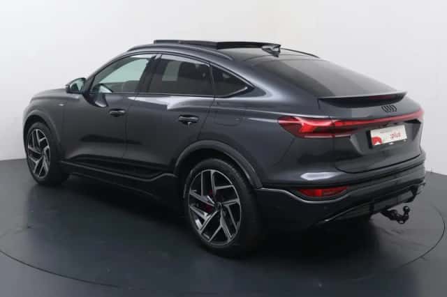 Audi Q6 e-tron (2026) thumbnail 4