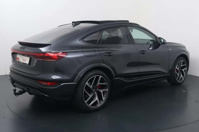 Audi Q6 e-tron (2026) thumbnail 5
