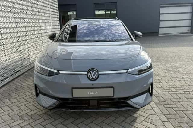Volkswagen ID.7 (2026) thumbnail 2
