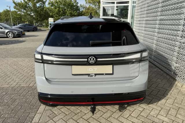 Volkswagen ID.7 (2026) thumbnail 6