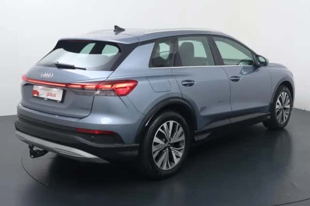 Audi Q4 e-tron (2022) thumbnail 5