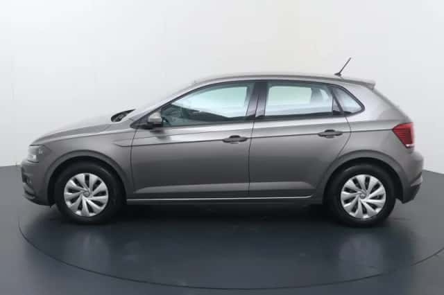 Volkswagen Polo (2018) thumbnail 2