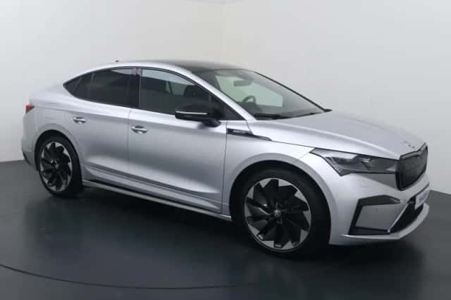 Škoda Enyaq (2023) thumbnail 3