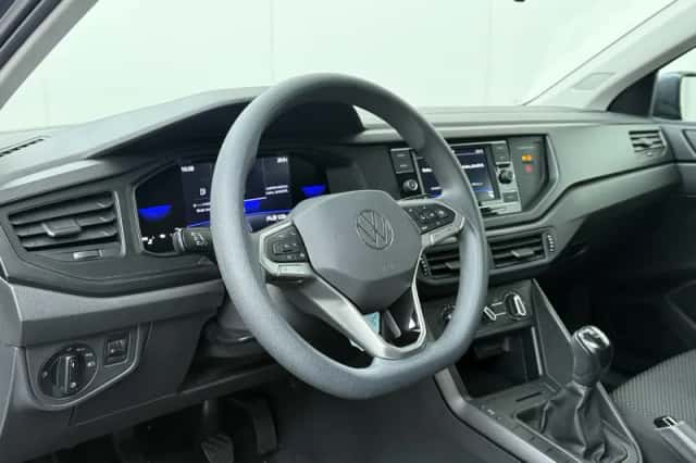 Volkswagen Polo (2022) thumbnail 6
