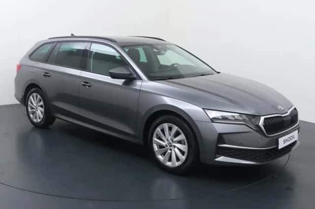 Škoda Octavia (2024) thumbnail 3