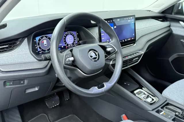Škoda Octavia (2024) thumbnail 6