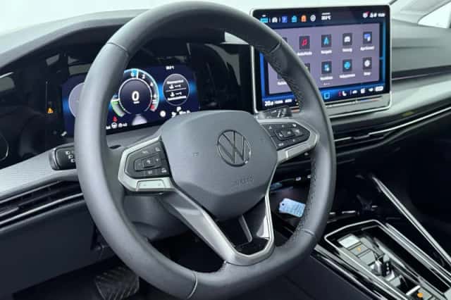 Volkswagen Golf (2026) thumbnail 6