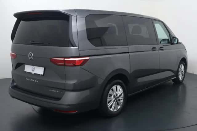 Volkswagen Multivan (2025) thumbnail 5