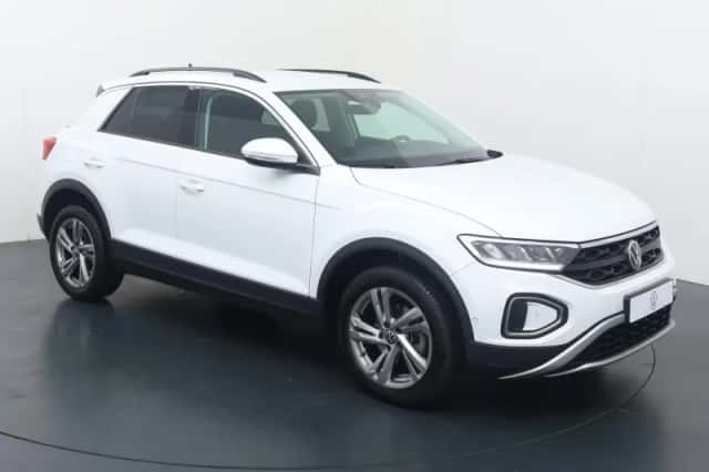 Volkswagen T-Roc (2022) thumbnail 3