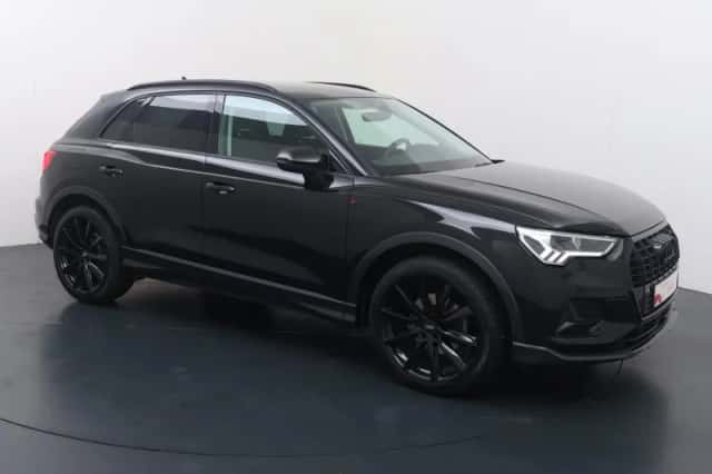 Audi Q3 (2022) thumbnail 3