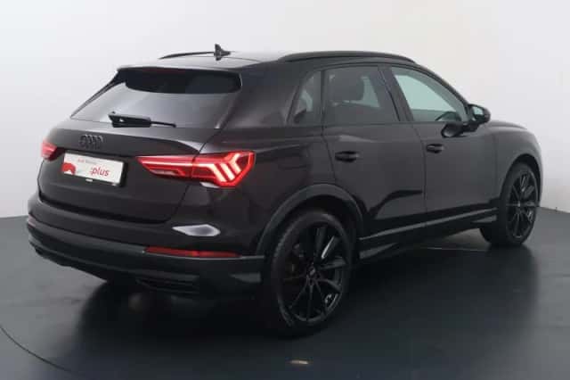 Audi Q3 (2022) thumbnail 5