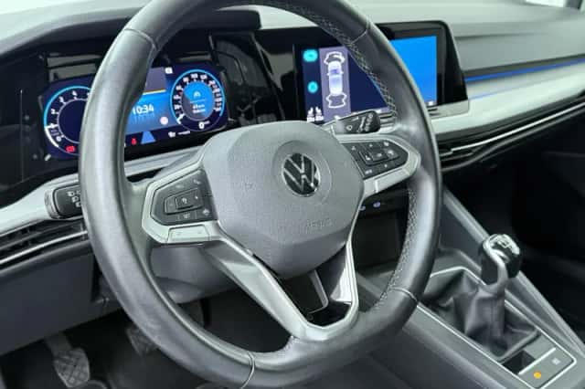 Volkswagen Golf (2020) thumbnail 6