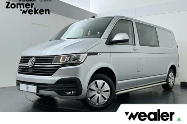 Volkswagen Transporter (2024) thumbnail 1