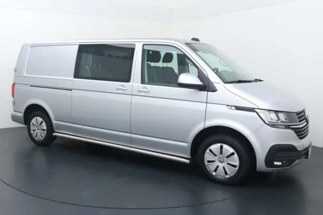 Volkswagen Transporter (2024) thumbnail 3
