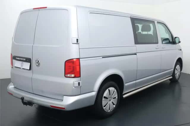Volkswagen Transporter (2024) thumbnail 5