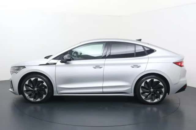 Škoda Enyaq (2023) thumbnail 2