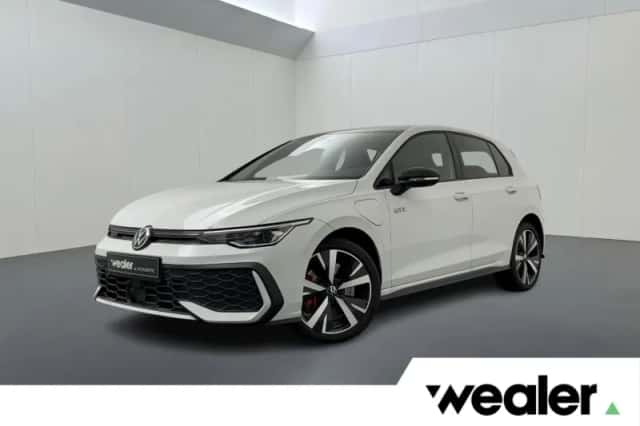 Volkswagen Golf (2025) thumbnail 1