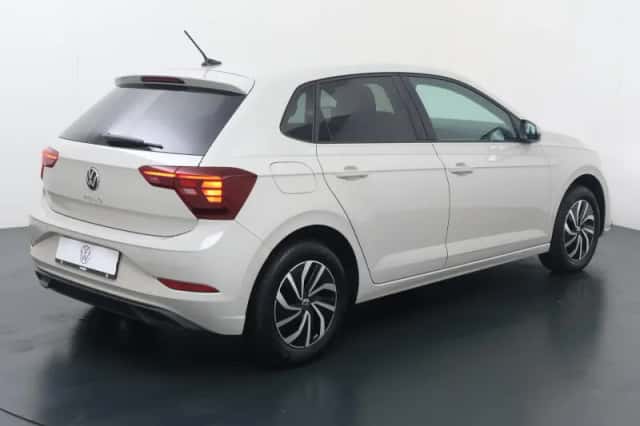 Volkswagen Polo (2024) thumbnail 5