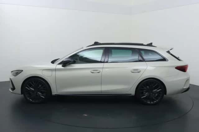 CUPRA Leon Sportstourer (2026) thumbnail 2