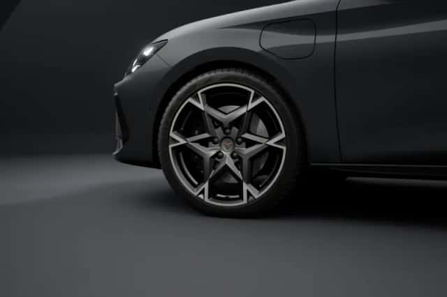 CUPRA Leon (2026) thumbnail 5
