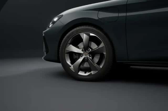 CUPRA Leon (2026) thumbnail 5