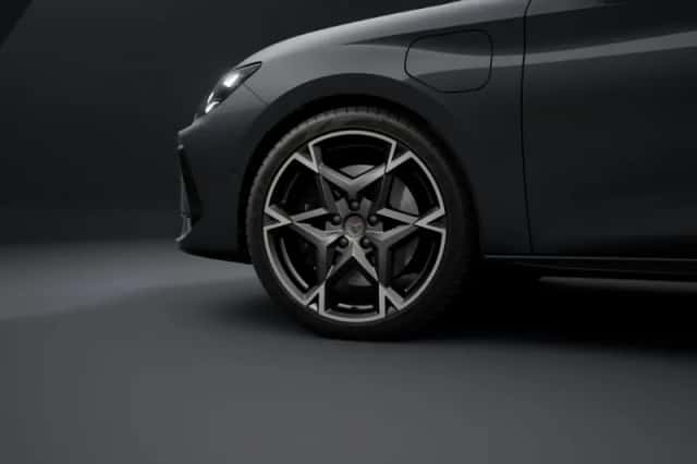 CUPRA Leon (2026) thumbnail 5