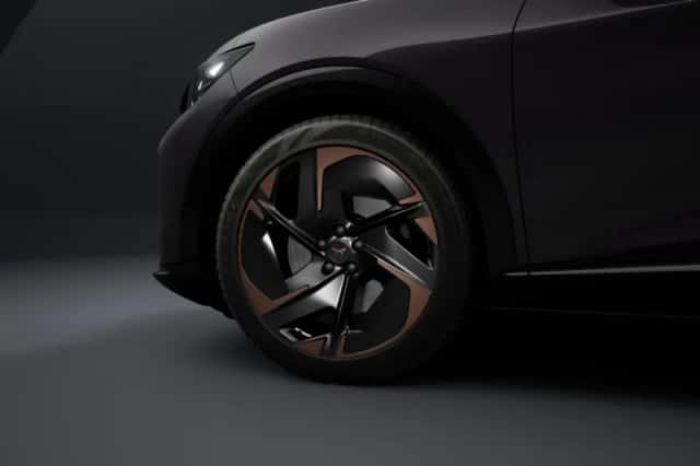 CUPRA Tavascan (2026) thumbnail 5