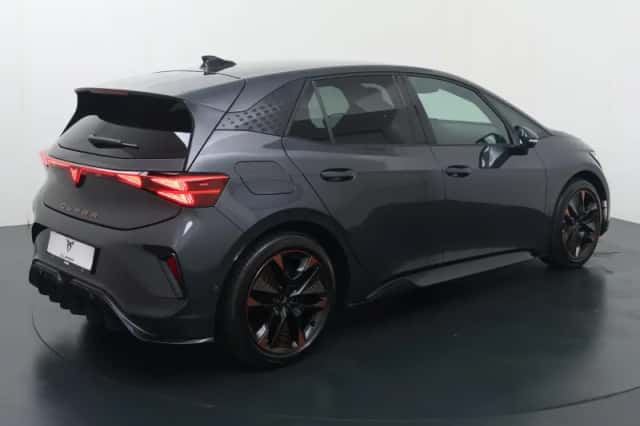 CUPRA Born (2026) thumbnail 6
