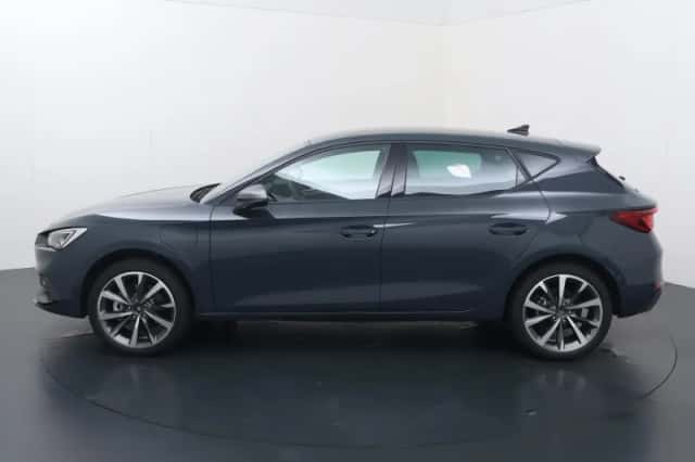 SEAT Leon (2026) thumbnail 2