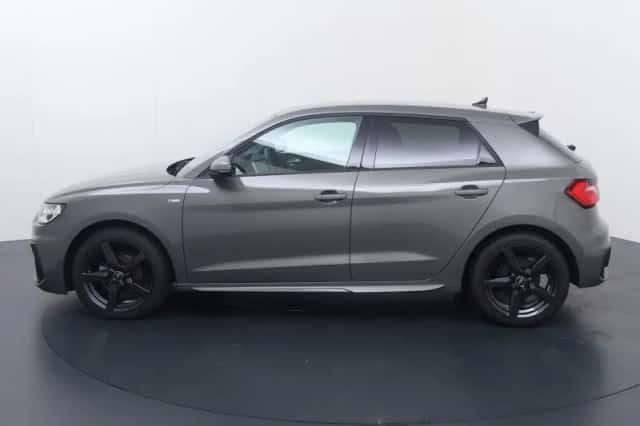 Audi A1 (2025) thumbnail 2
