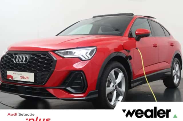 Audi Q3 Sportback (2023) thumbnail 1