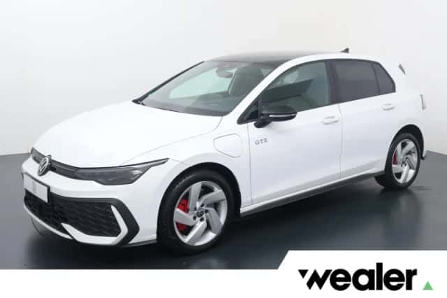 Volkswagen Golf (2025) thumbnail 2