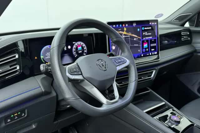 Volkswagen Tiguan (2024) thumbnail 6