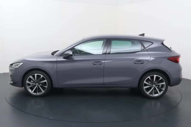SEAT Leon (2026) thumbnail 3