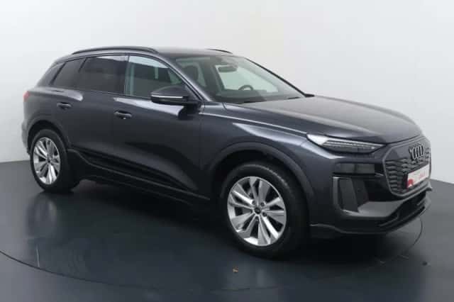 Audi Q6 e-tron (2025) thumbnail 3