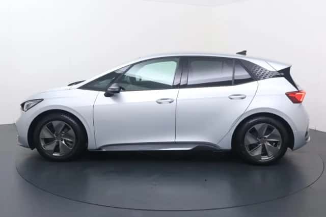 CUPRA Born (2022) thumbnail 2