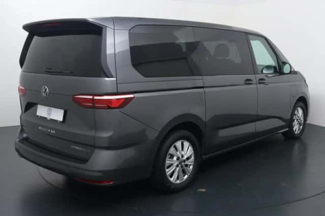 Volkswagen Multivan (2025) thumbnail 5