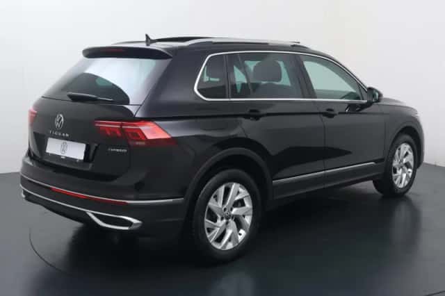 Volkswagen Tiguan (2023) thumbnail 5