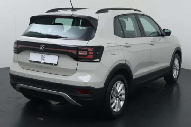 Volkswagen T-Cross (2022) thumbnail 5