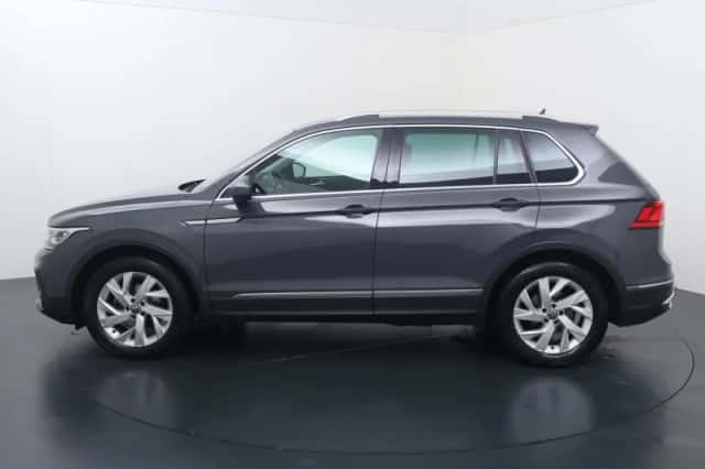 Volkswagen Tiguan (2022) thumbnail 2