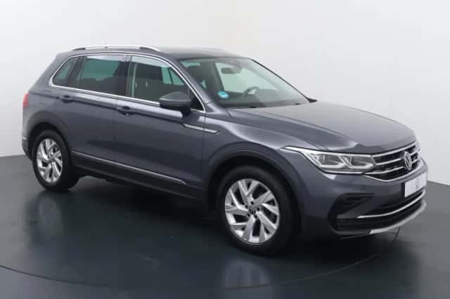 Volkswagen Tiguan (2022) thumbnail 3