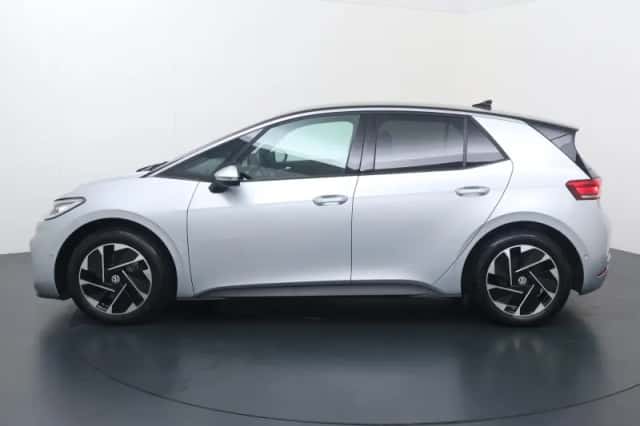 Volkswagen ID.3 (2025) thumbnail 2