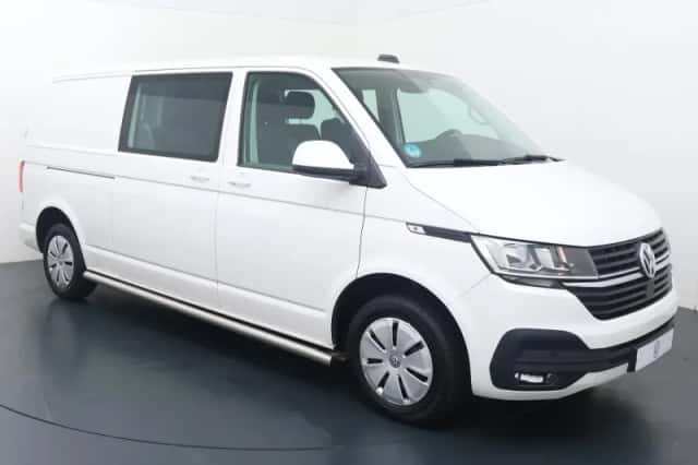 Volkswagen Transporter (2024) thumbnail 3