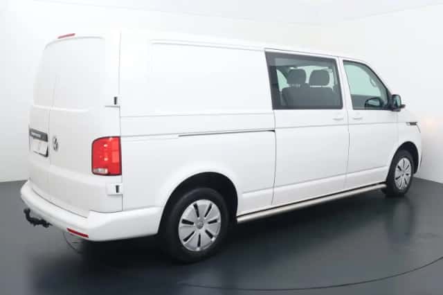 Volkswagen Transporter (2024) thumbnail 5