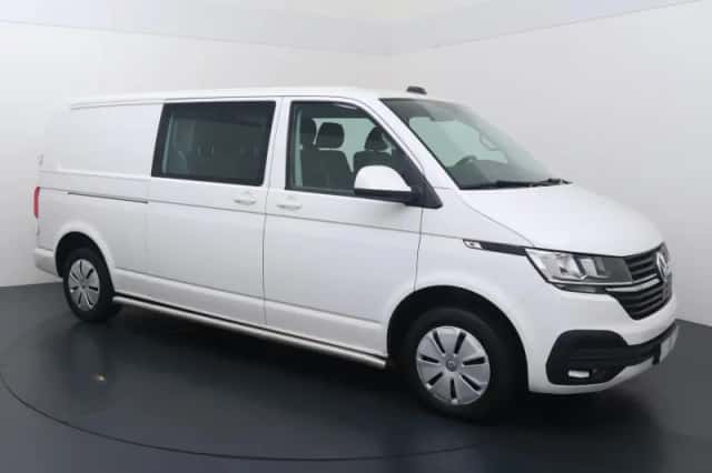 Volkswagen Transporter (2024) thumbnail 3