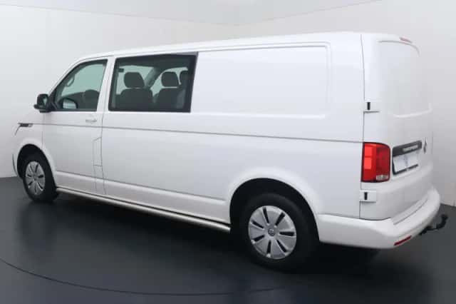 Volkswagen Transporter (2024) thumbnail 4