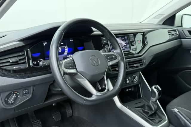 Volkswagen Polo (2023) thumbnail 6