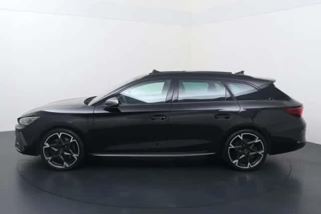 CUPRA Leon Sportstourer (2025) thumbnail 2