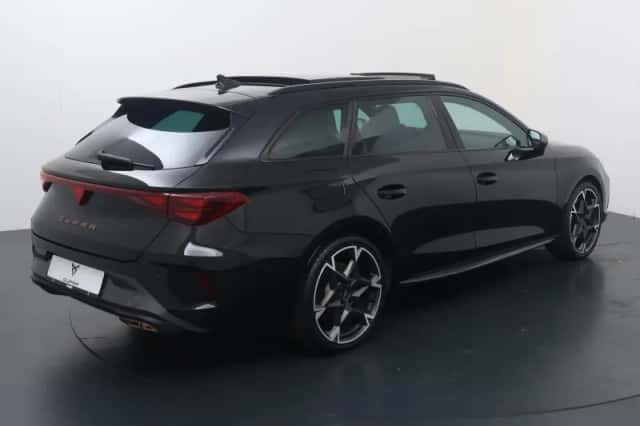 CUPRA Leon Sportstourer (2025) thumbnail 5