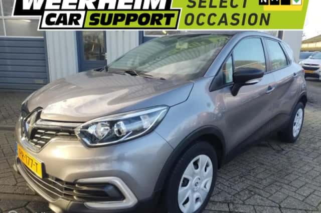 Renault Captur (2017) thumbnail 1